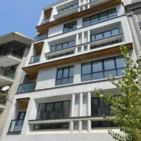 ۲۰۰ متر ۶ ساله با ۲ پارکینگ، قابل تبدیل