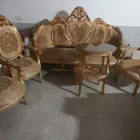 یک دست مبل سلطنتی سالم به ضمانت میدیم قیمت۴میلیون|مبلمان خانگی و میز عسلی|بروجرد, |دیوار