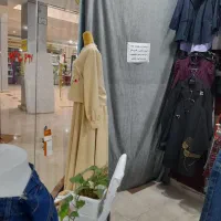 رگال مانکن ویترین میز چوب لباسی صندلی