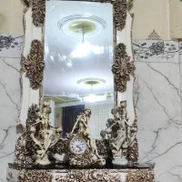 میز آینه و شمعدون وساعت طرح فرشته