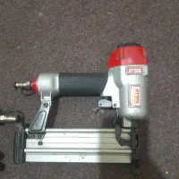 میخکوب و منگنه کوب