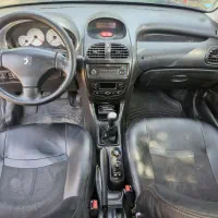 پژو 206 V8 سر حال