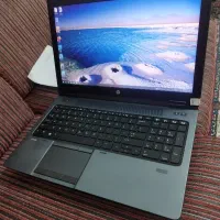 لپ تاپ hp i7در حد نو گرافیک دار رم ۱۲ ssd256