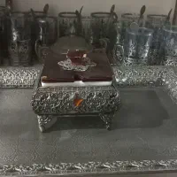 کاسه ها چینی قدیمی هستن به زیرو رو