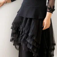 پیراهن زنانه دوخته شده توسط خیاط ماهر