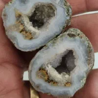 سنگ های اصل|کلکسیون اشیاء عتیقه|اصفهان, دانشگاه اصفهان|دیوار