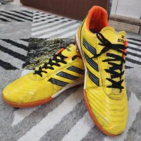 کفش فوتسال ،سالن