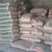 کار در انبار مصالح ساختمانی