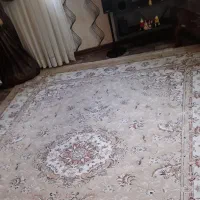 فرش ۹متری درحدنوفروش فوری به علت جابه‌جایی