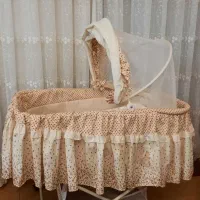 گهواره کودک|کالسکه و لوازم جانبی|میانه, |دیوار