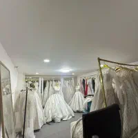 فروش ویژه ویکجای وسایل ولباس های مزون عروس
