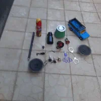 تعدادی لوازم ماشین