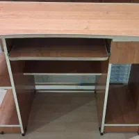 میز تحریر ( کامپیوتر )