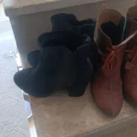 یه جفت چکمه سایز 39چرب قرمز در حد نونو