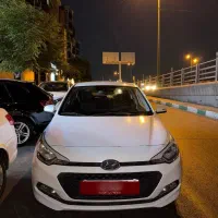 هیوندای i20