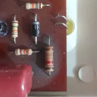 تعمیر انواع محافظ های برق و لامپ های LIDوپروژکتور|خدمات پیشه و مهارت|سیرجان, |دیوار