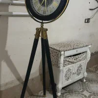 ساعت سه پایه مشکی طلایی