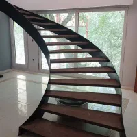 سازه های مدرن پله با جان پناه شیشه خم|مصالح و تجهیزات ساختمان|کرج, میدان میوه و تره بار مرکزی|دیوار