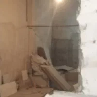 سالن مرتفع  با درب ها بلند