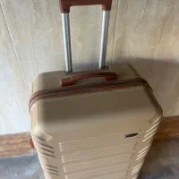 چمدان هوسونی|کیف، کفش، کمربند|همدان, |دیوار