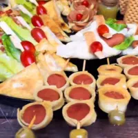 انواع فینگر فود و سالادها و دسر ها|خدمات پذیرایی، مراسم|کرمانشاه, |دیوار