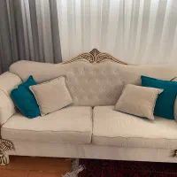 مبلمان و میز نهار خوری تمیز و سالم