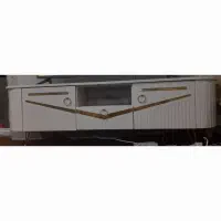 زیر تلویزیون و جاکفشی