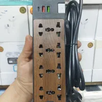 8راهی برق  خارجی ایرانی دارای ۳پورت  شارژ موبایل