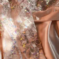 لباس مجلسی پوشیده