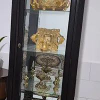 ویترین سالم و جنس چوب گردو