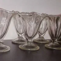 بستنی خوری (ترک) لاله