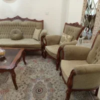 مبل و میز ناهارخوری