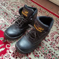 کفش ایمنی و کوهنوردی|کیف، کفش، کمربند|زنجان, |دیوار