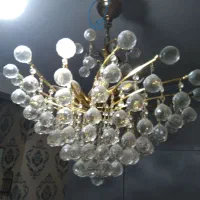 لوستر سالم و سلامت 10تا لامپ میخوره