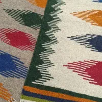 گلیم دست بافت پشمی