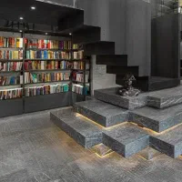 مدیر داخلی کتاب فروشی