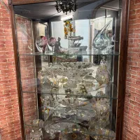 ویترین شیشه ای