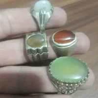 انگشتر قدیمی توضیحات ...همه ۴۰۰