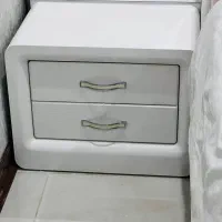 پاتختی همراه با اینه