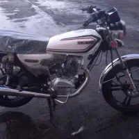 یک عدد موتر سکلیت  کبیر ۲۰۰