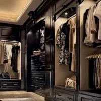 دوزنده و یا برشکار لباس بیرون بر