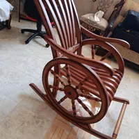 صندلی راک چوبی