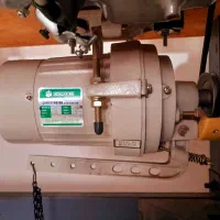 چرخ صنعتی راسته دوز موتور بزرگ|چرخ خیاطی و ریسندگی|رشت, منظریه|دیوار