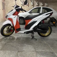 موتور کلیک صفر 150|موتورسیکلت|پرند, فاز ۱|دیوار