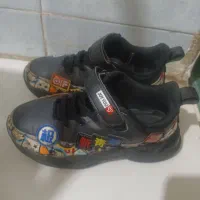 سه جفت کفش سالم تمیز