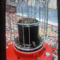 چراغ نفتی اترا و سولان سفید و قرمز