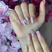کاشت ناخن|خدمات آرایشگری و زیبایی|سهند, |دیوار