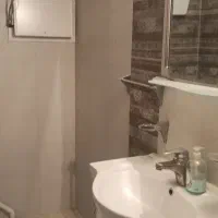 روشویی کابینتی با شیر آلات در حد نو