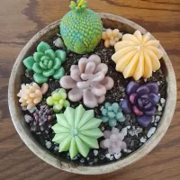 شمع کادوویی و ظرف سنگی