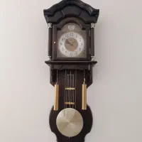 ساعت دیواری